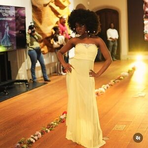 Elegant Yellow Strapless Evening Gown